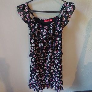 5 for 20$EUC Small Elle dress🌼🌼
